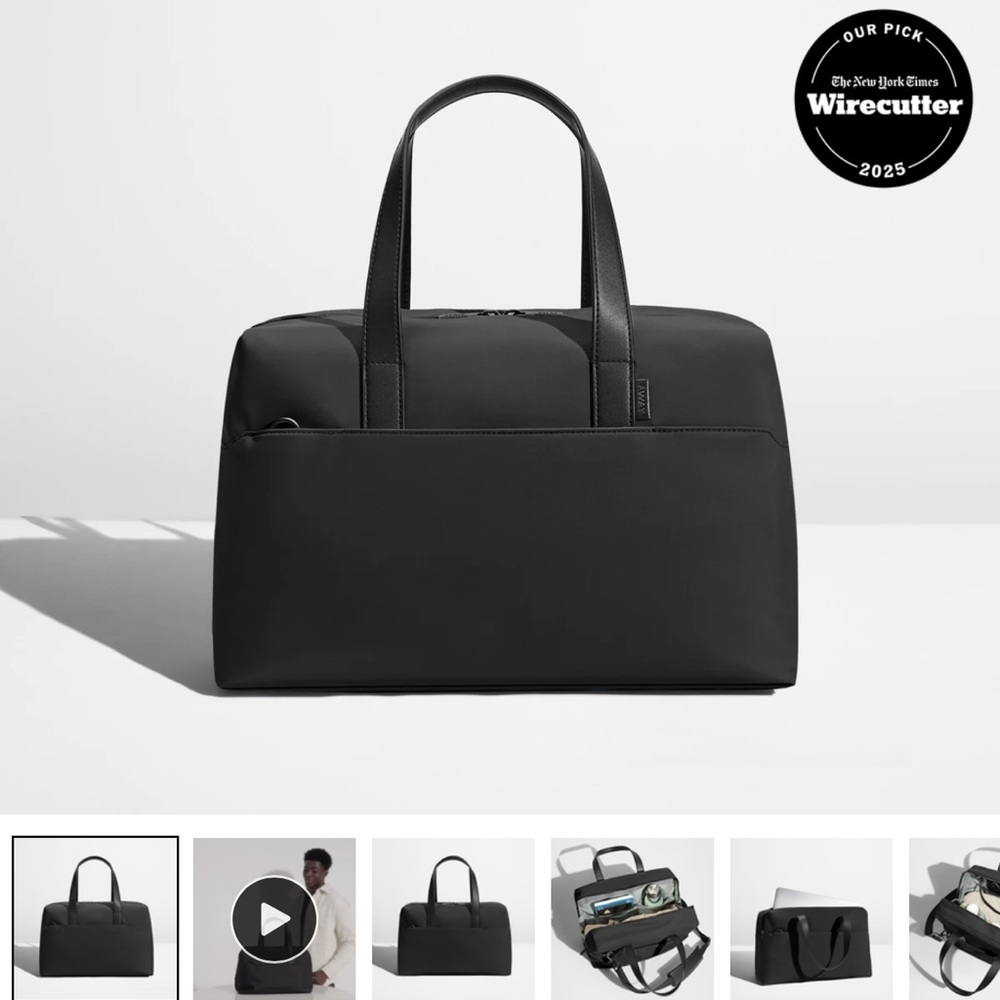Away Travel The Everywhere Bag jet black trolley strap